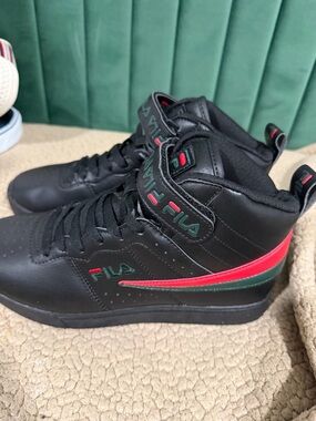 Fila vulc 13